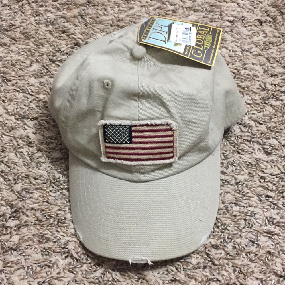 NWT Distressed American flag hat.